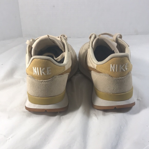 Nike White Store Gold Brown Swoosh  Internationalist Women’s Beach Wheat Sneaker - Picture 3 of 8